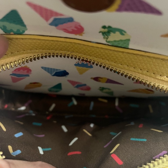 Disney Loungefly backpack - Picture 3 of 8